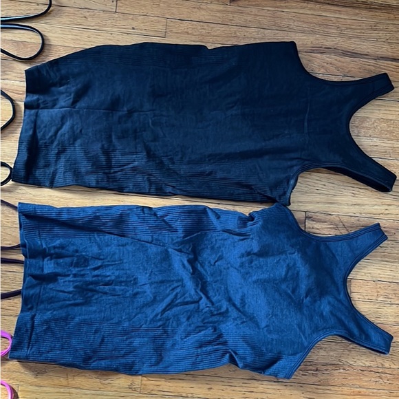 Lululemon tanks - size 4 - Picture 3 of 7
